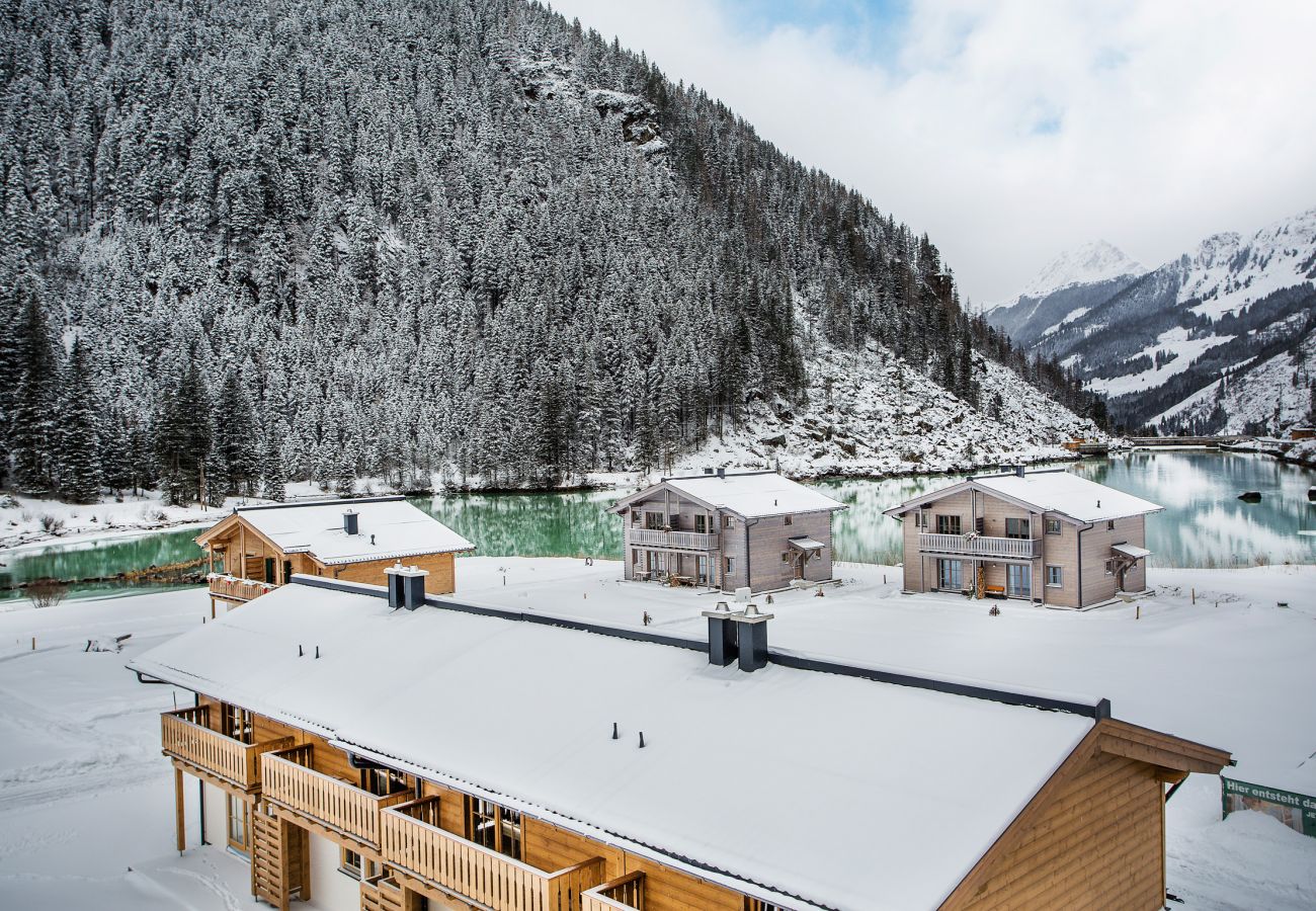 Chalet in Uttendorf - Lodge kleiner Bär 191 im Tauerndorf Enzingerboden