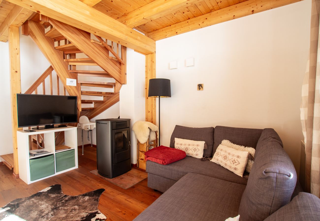 Chalet in Uttendorf - Lodge kleiner Bär 191 im Tauerndorf Enzingerboden