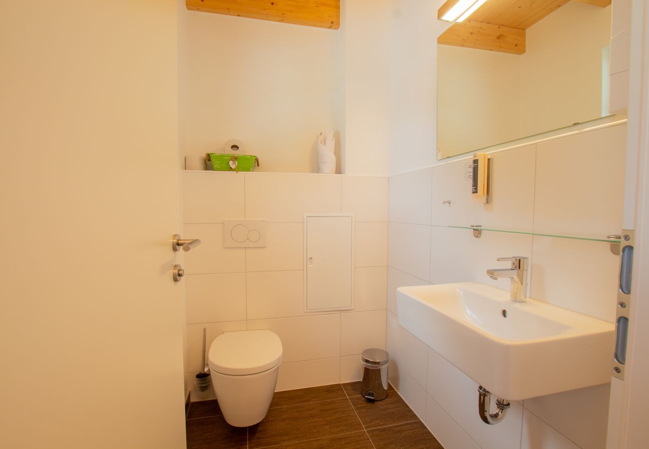 Chalet in Uttendorf - Lodge kleiner Bär 191 im Tauerndorf Enzingerboden