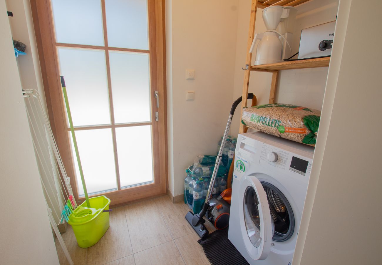 Chalet in Uttendorf - Lodge Enzian 194 im Tauerndorf Enzingerboden