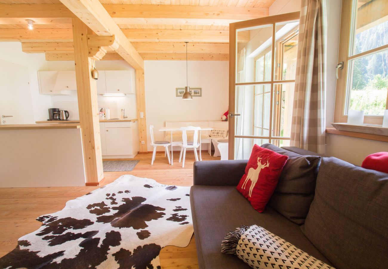 Chalet in Uttendorf - Lodge Enzian 194 im Tauerndorf Enzingerboden