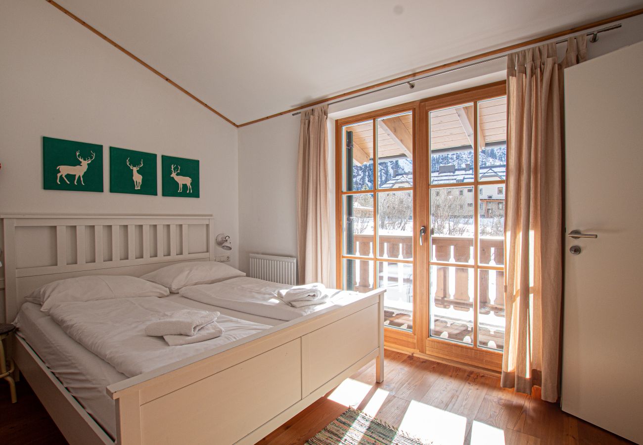 Chalet in Uttendorf - Lodge Enzian 194 im Tauerndorf Enzingerboden