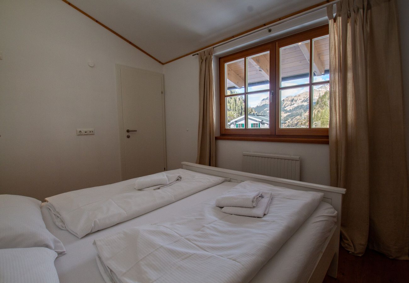 Chalet in Uttendorf - Lodge Enzian 194 im Tauerndorf Enzingerboden