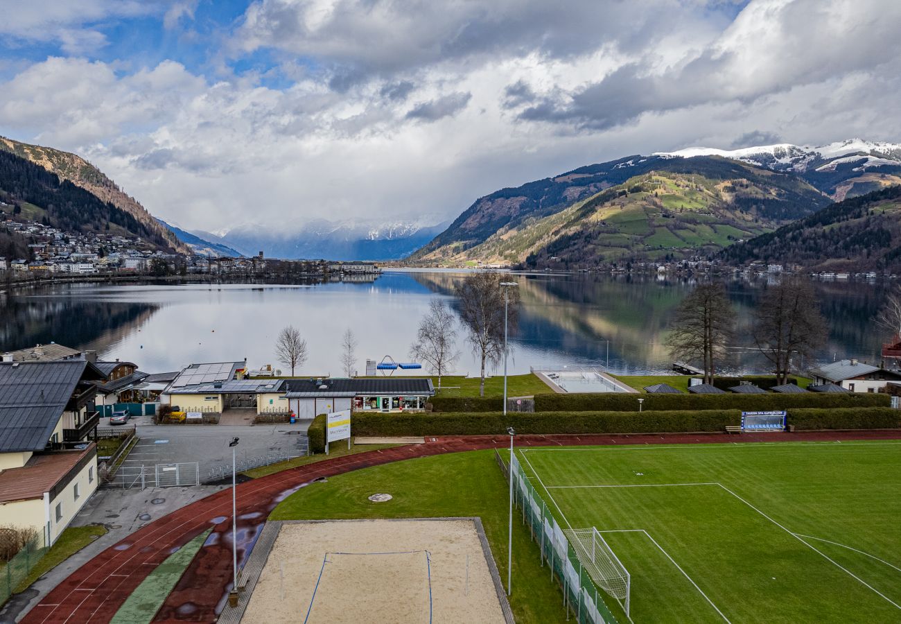 Apartment in Zell am See - Panorama App 2A am See, für max.4,free WIFI