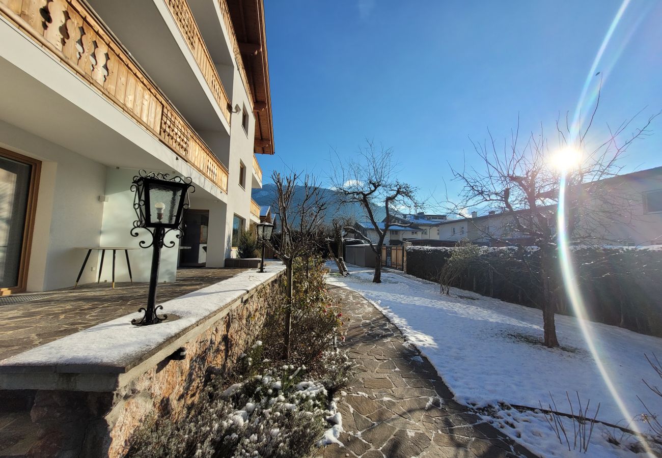 Apartment in Zell am See - Panorama App 2A am See, für max.4,free WIFI