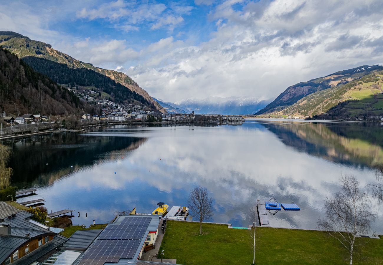 Apartment in Zell am See - Panorama App 3 am See für 6, free WIFI