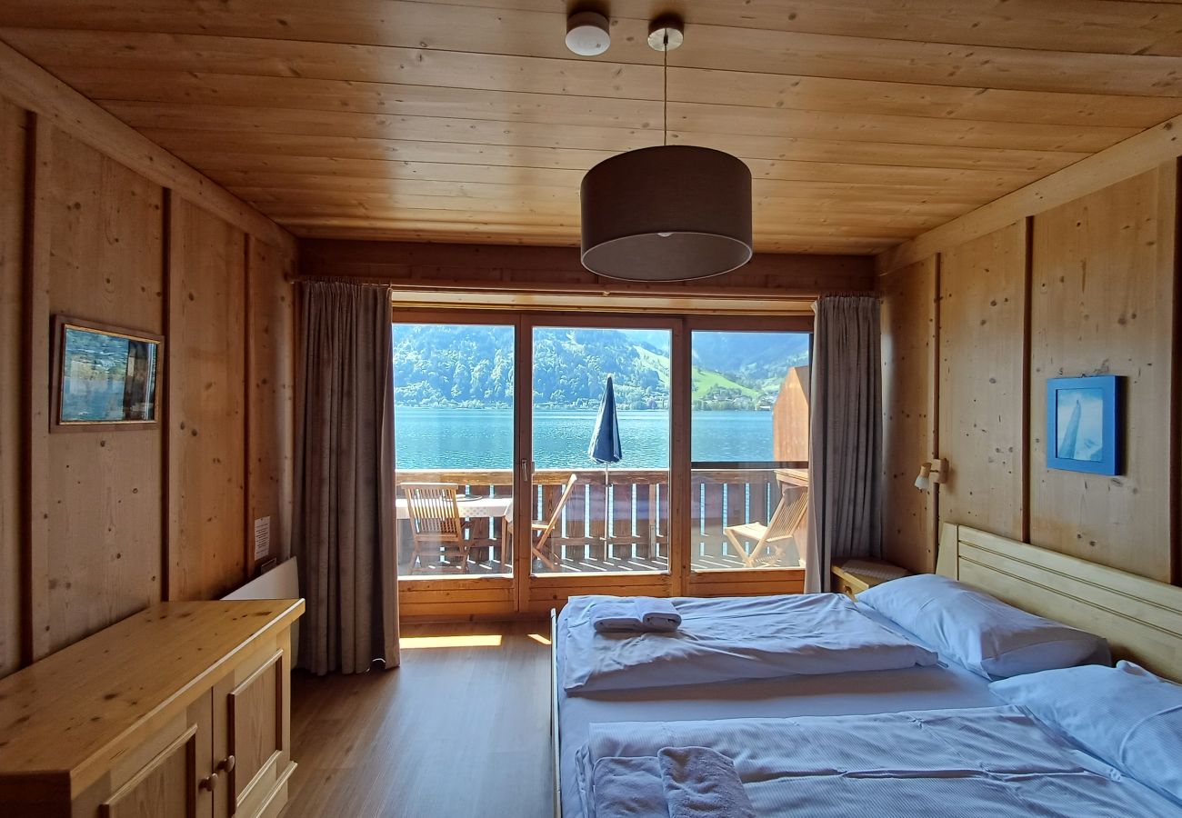 Apartment in Zell am See - Waterfront Apartment 1