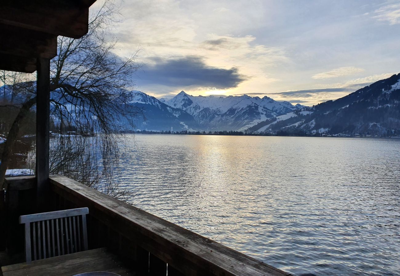 Apartment in Zell am See - Waterfront Apartment 1
