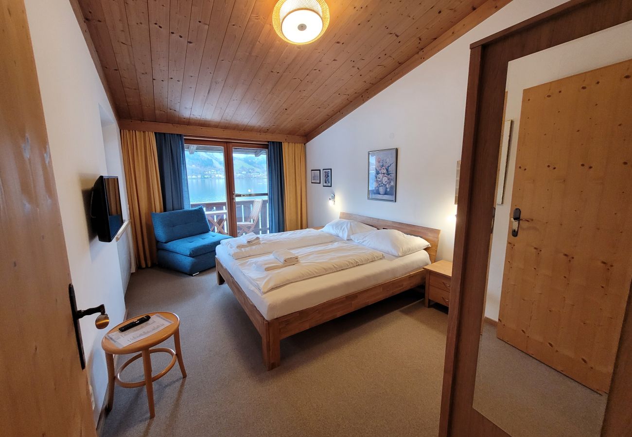 Apartment in Zell am See - Waterfront Apartment 4
