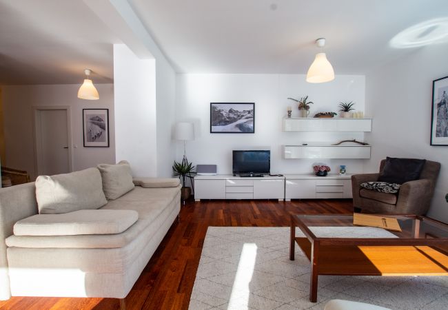 Ferienhaus in Kaprun - Falcon Lodge Kaprun nähe Gletscher und Zentrum