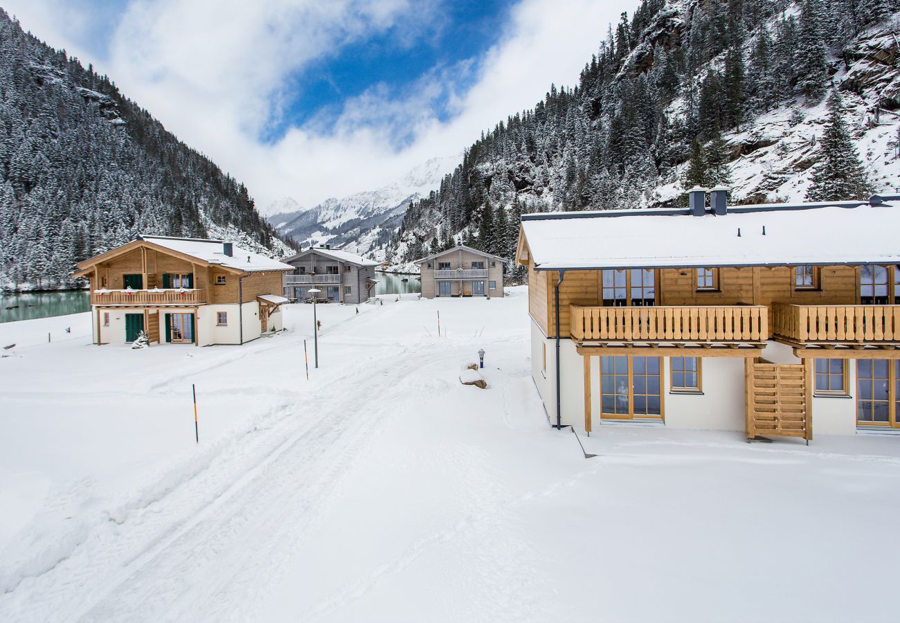 Chalet in Uttendorf - Lodge Adlerhorst 178 im Tauerndorf Enzingerboden