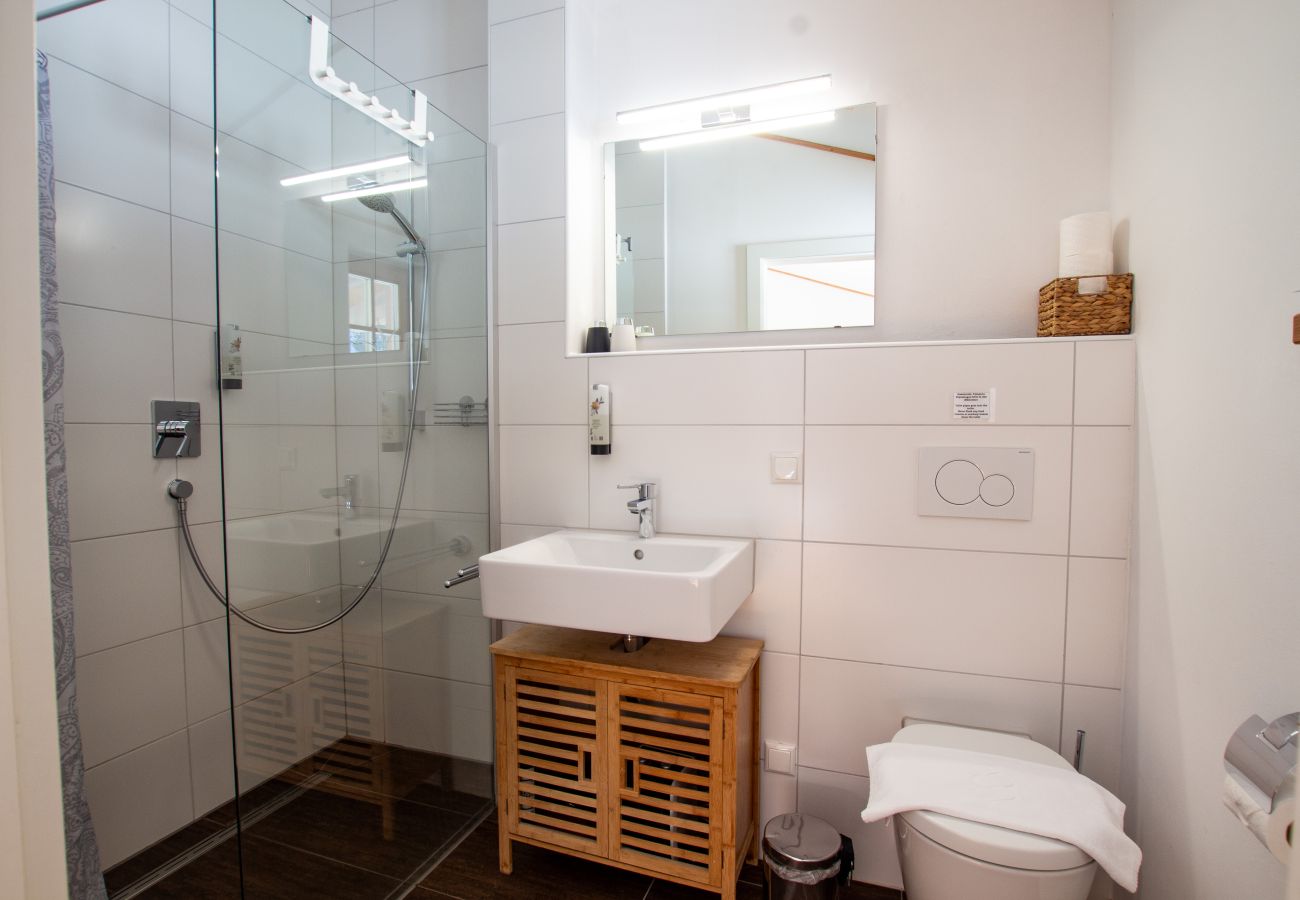 Chalet in Uttendorf - Lodge kleiner Bär 191 im Tauerndorf Enzingerboden