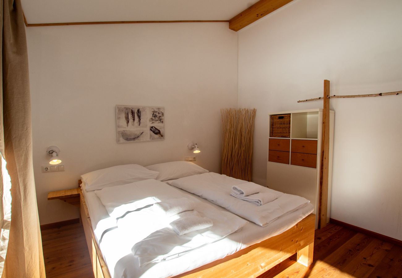 Chalet in Uttendorf - Lodge kleiner Bär 191 im Tauerndorf Enzingerboden