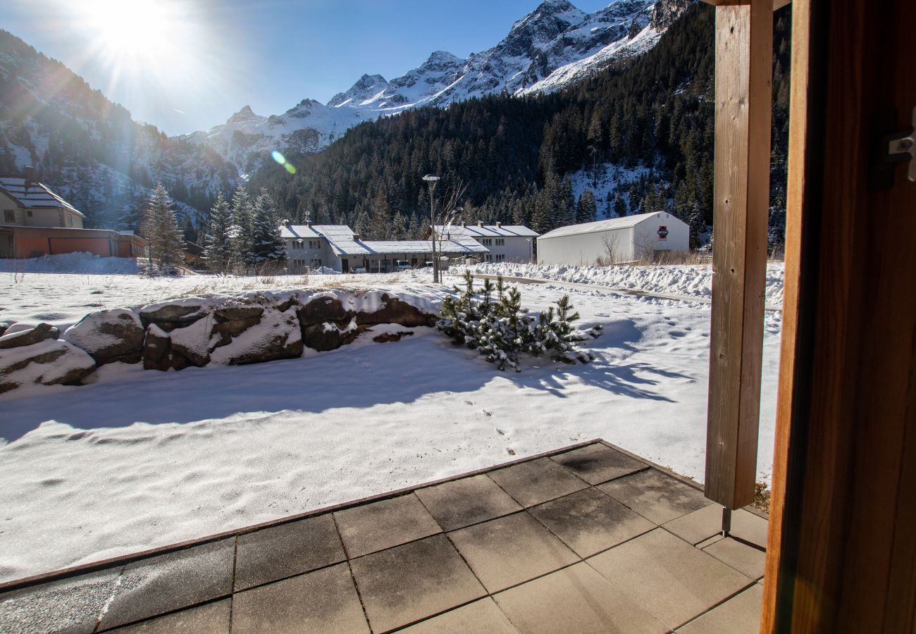 Chalet in Uttendorf - Lodge kleiner Bär 191 im Tauerndorf Enzingerboden