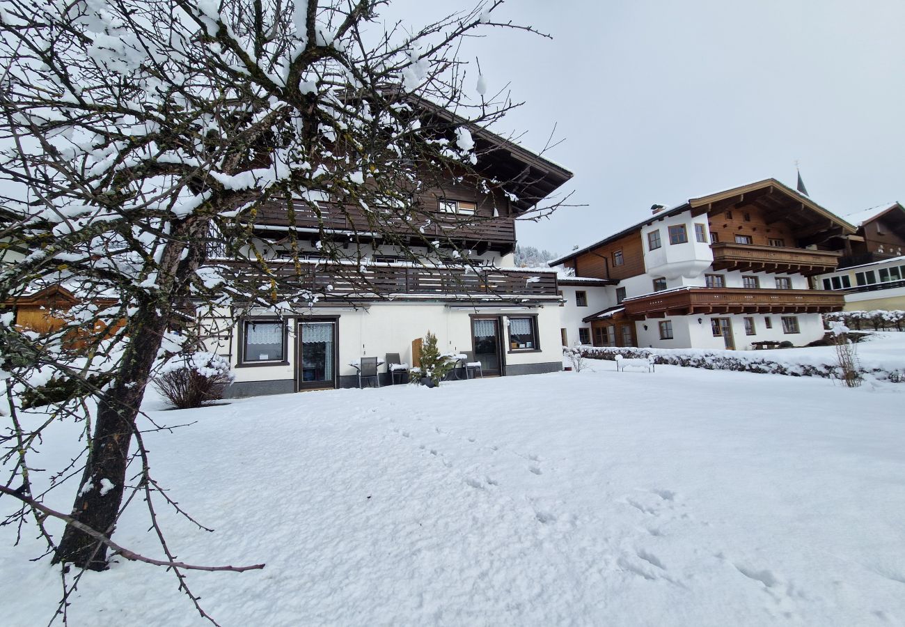 Ferienwohnung in Uttendorf - Profelt Apartment A, für 5, zentrale Lage