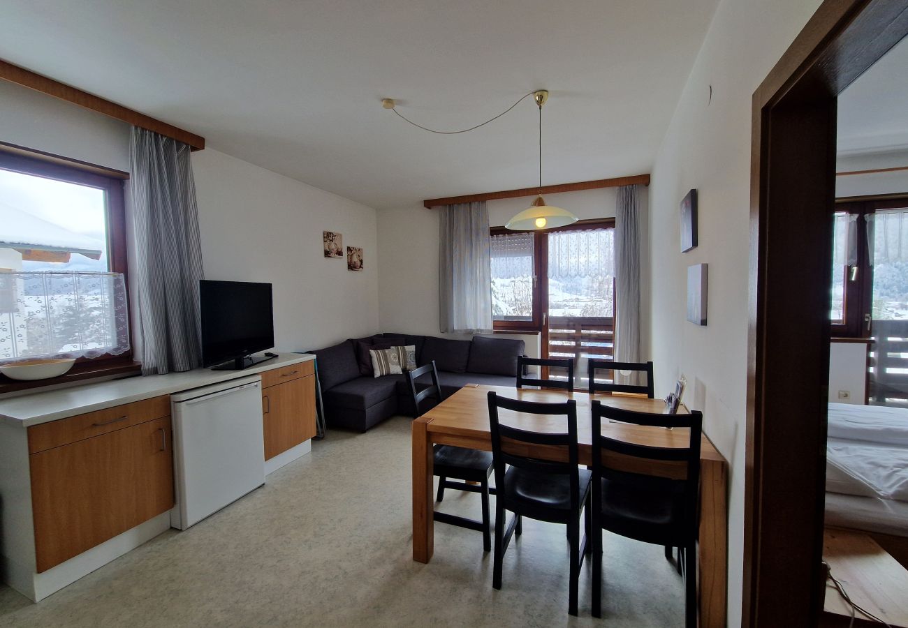 Ferienwohnung in Uttendorf - Profelt Apartment A, für 5, zentrale Lage