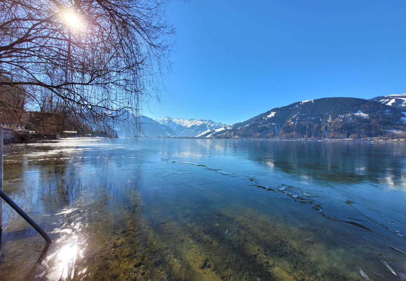 Ferienwohnung in Zell am See - Waterfront Apartment 1