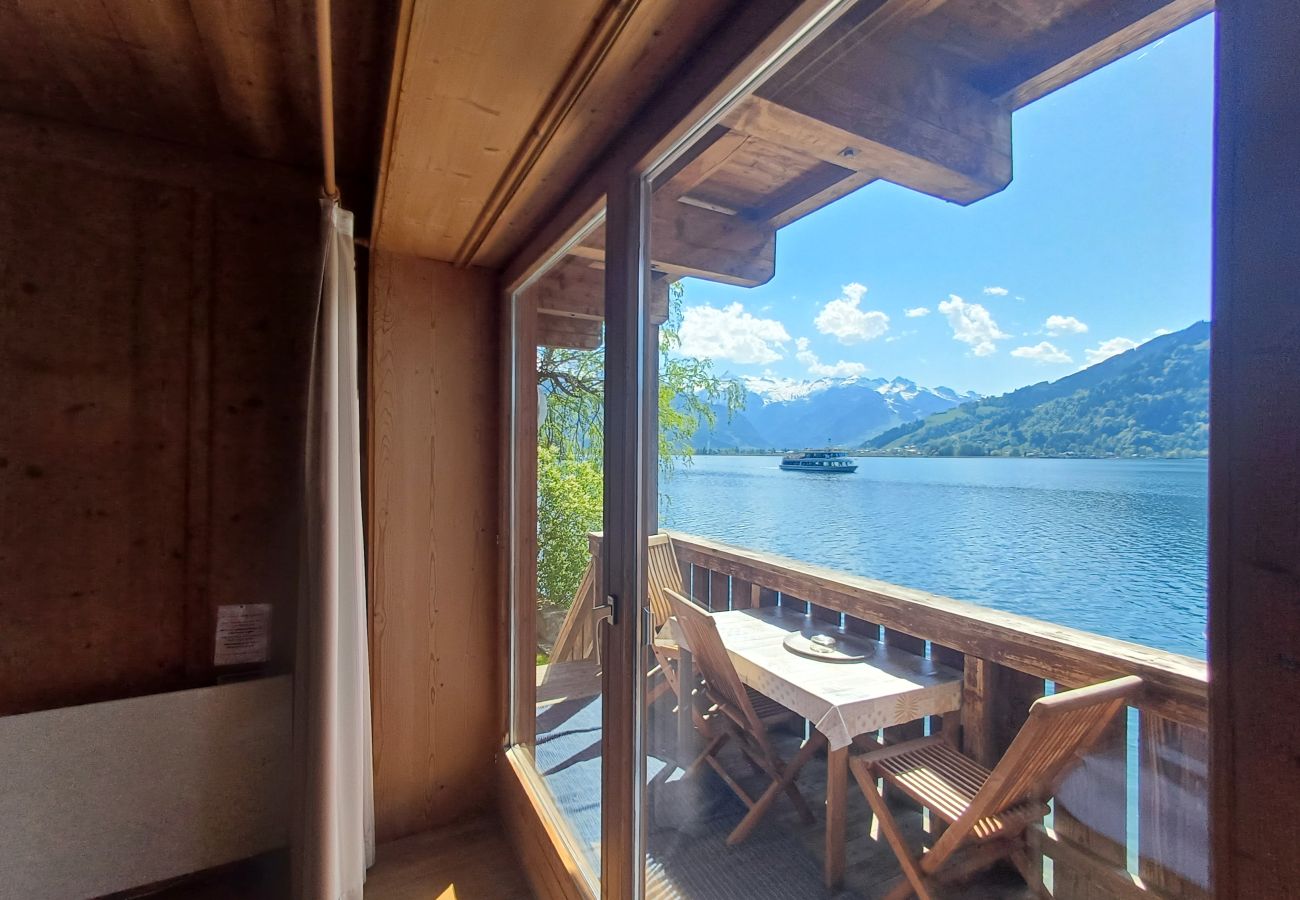 Ferienwohnung in Zell am See - Waterfront Apartment 1