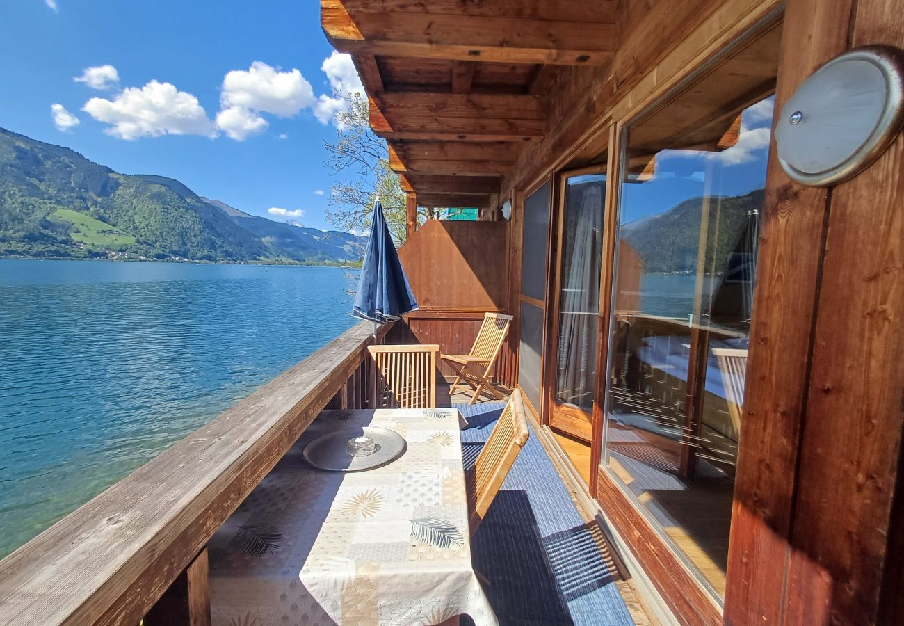 Ferienwohnung in Zell am See - Waterfront Apartment 1