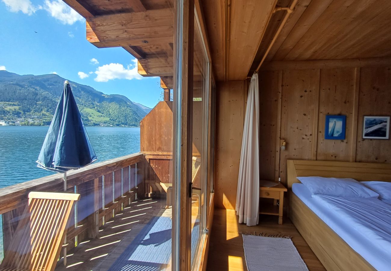 Ferienwohnung in Zell am See - Waterfront Apartment 1