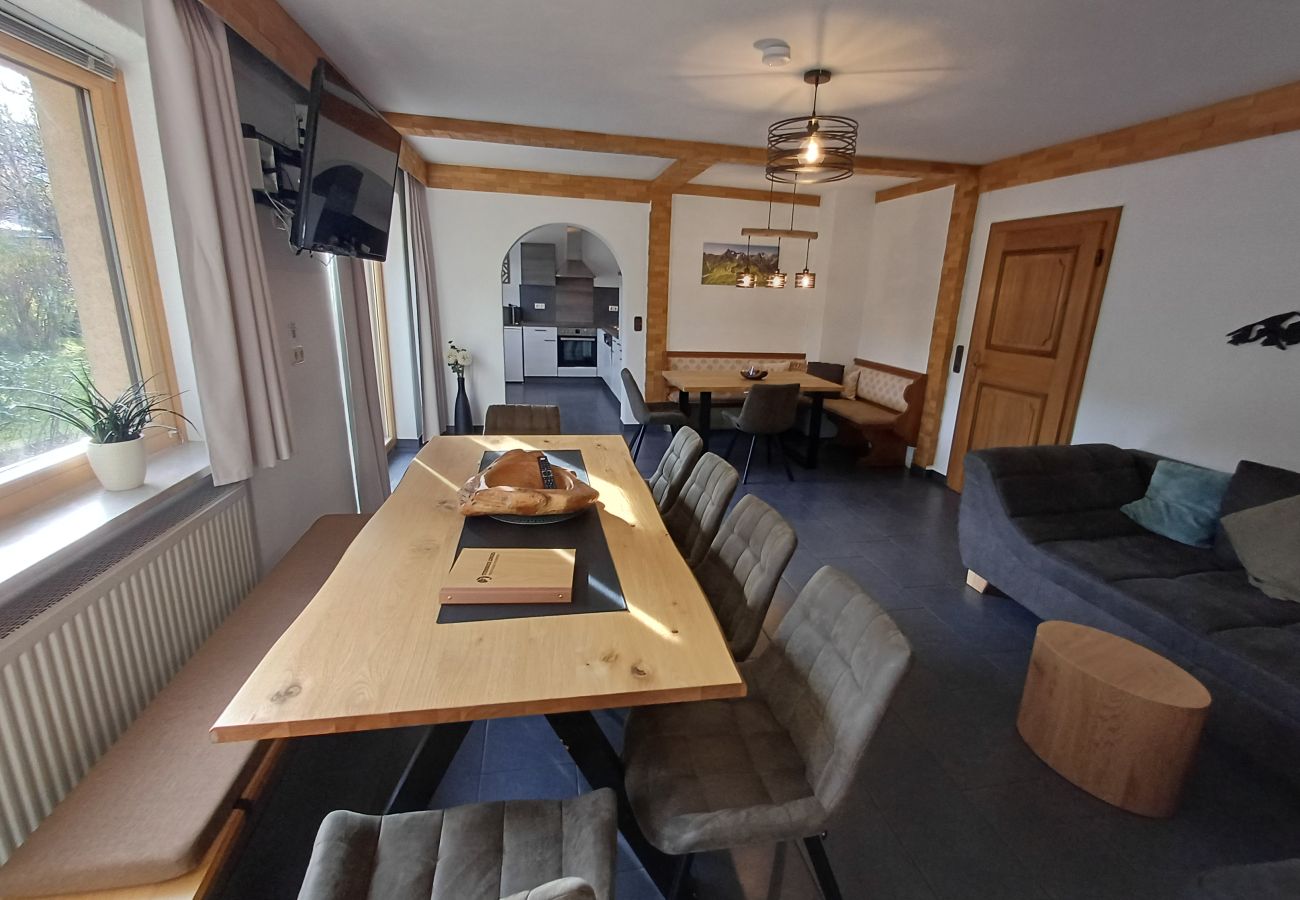Ferienhaus in Zell am See - Hochtenn Lodge in Zell am See